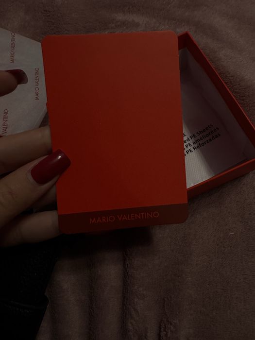 Чисто ново портмоне Valentino