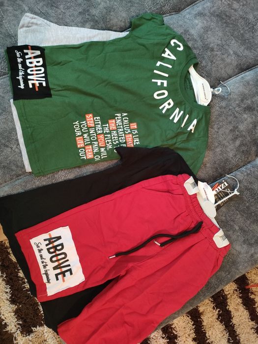 Продам 2 костюма двойка