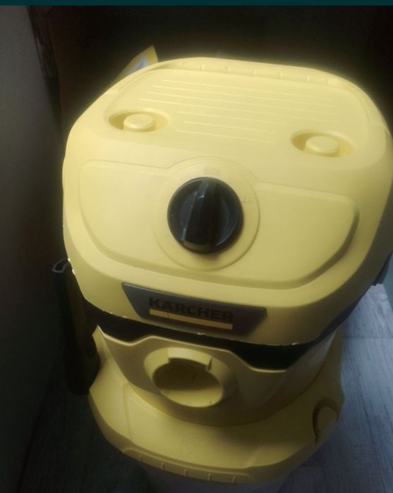 Karcher WD 2 qurilish pilesos (motori ishlamaydi) / Zapchastga