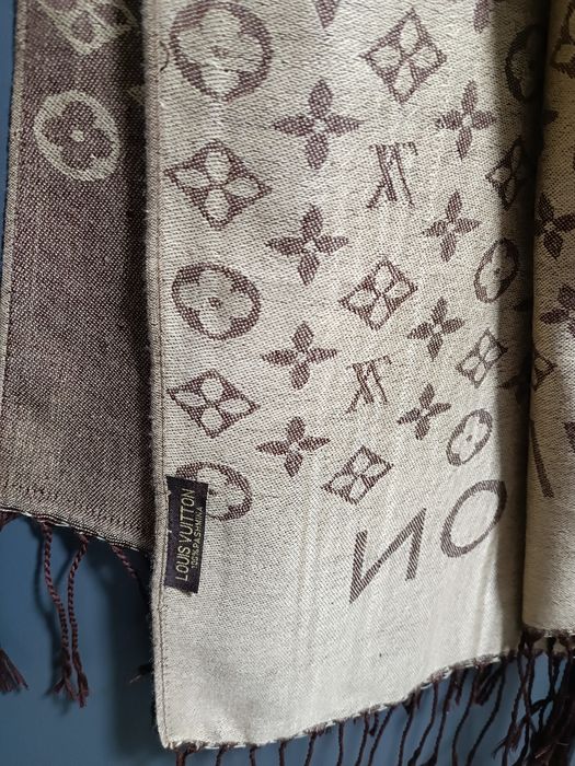 Eșarfă louis Vuitton