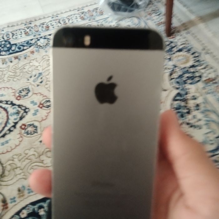 Продам айфон 5 упал в воду