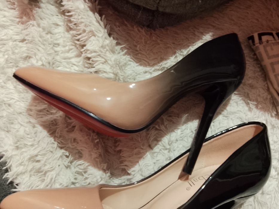 Модный туфли от Roseball