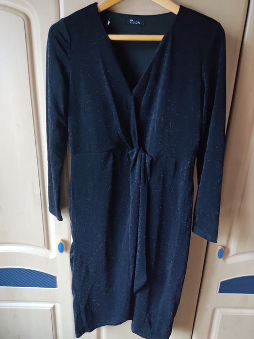 Платье в пайетках  на праздники размер М -Л