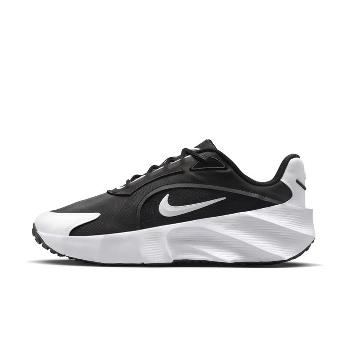 Nike Aura Edge Black White