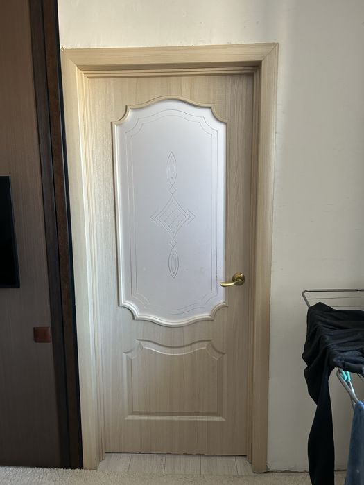 Продам двери межкомнатные