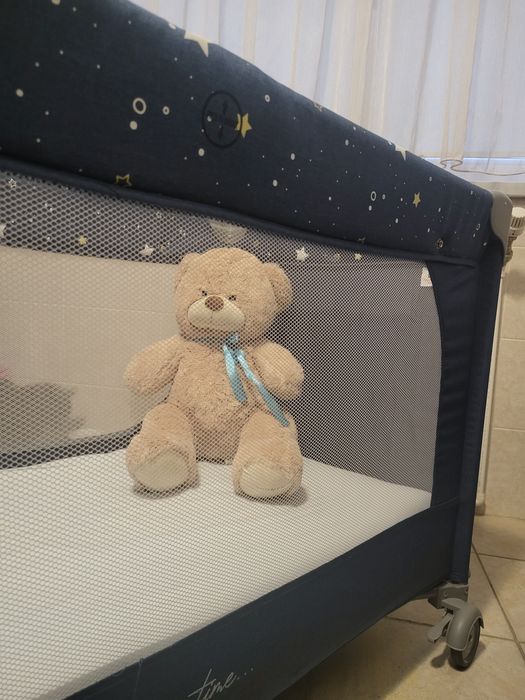 Pat bebelus si masa de schimbat