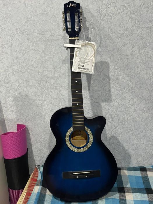 Продам новую гитар.