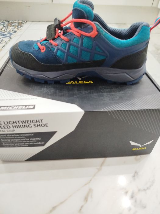 Детски обувки Salewa номер 33