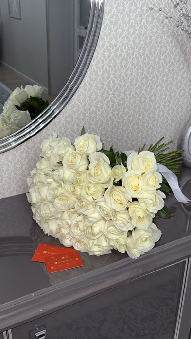 Цветы белые 51 шт продается срочно