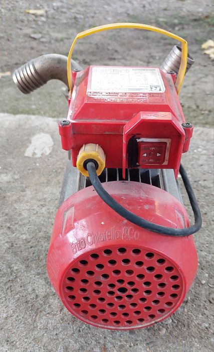 Pompă electrică pentru lichide alimentare