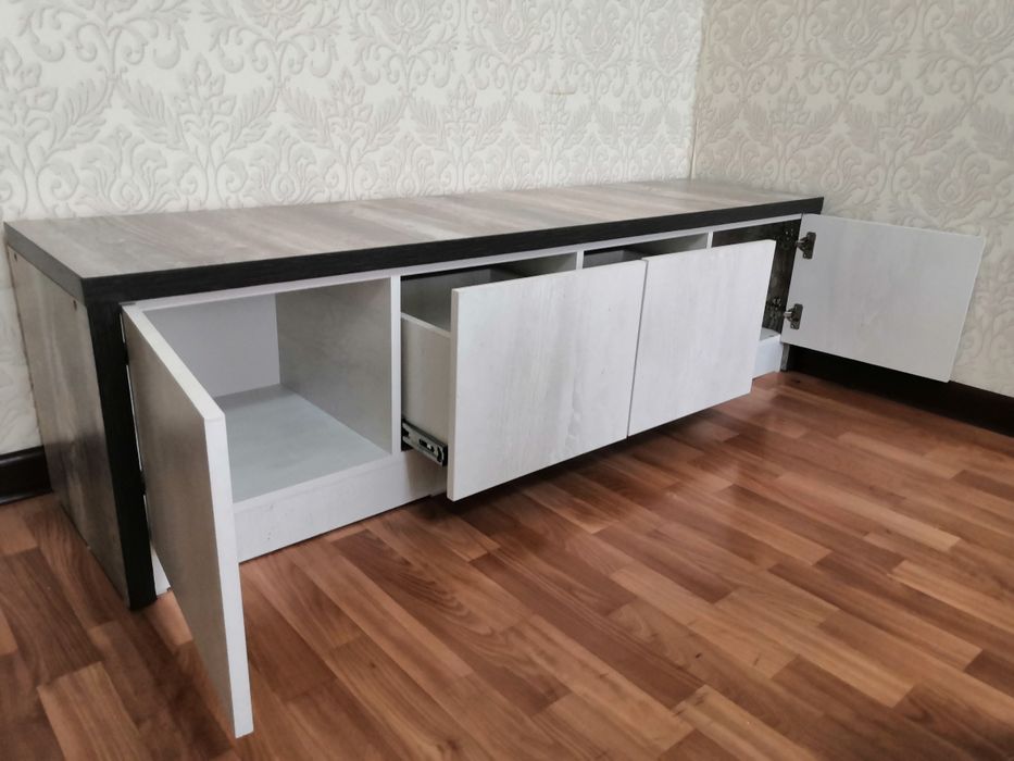 Подставка под телевизор