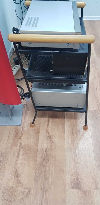 Rack amplificator audio masa raft aparate audio amplificator