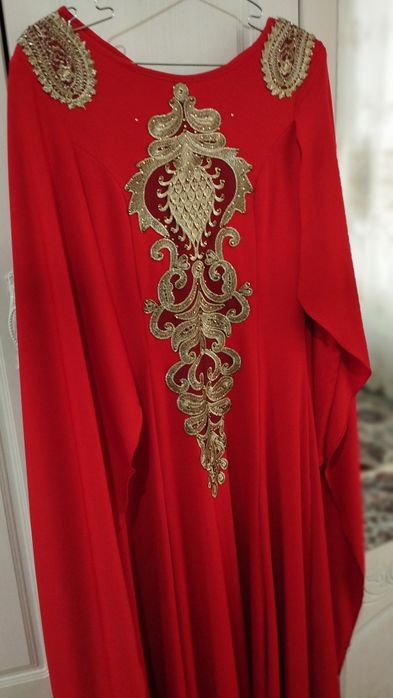 Shikarni  vecherni oqwom libosi