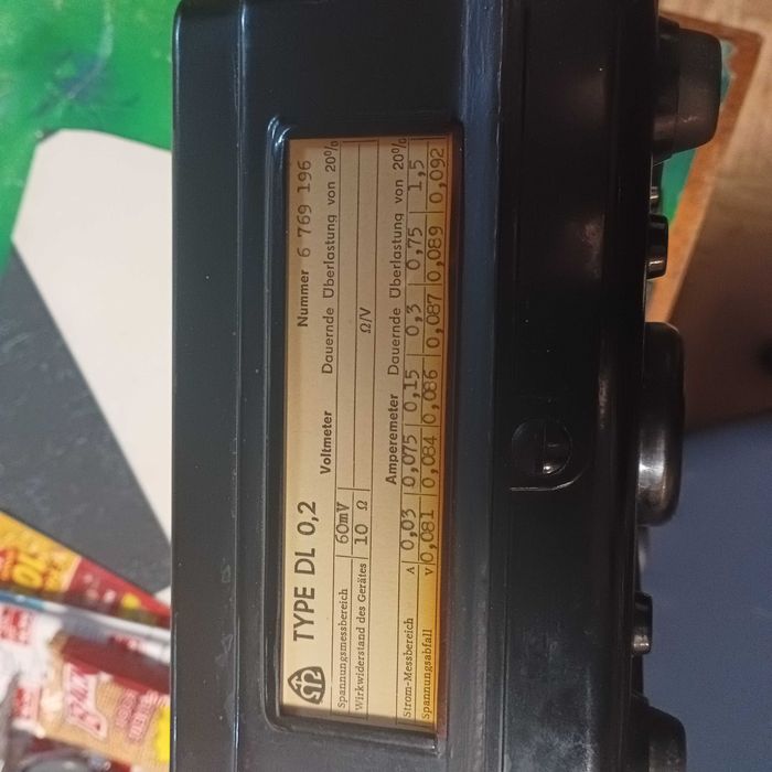 Стари  телефони  пишеща машина