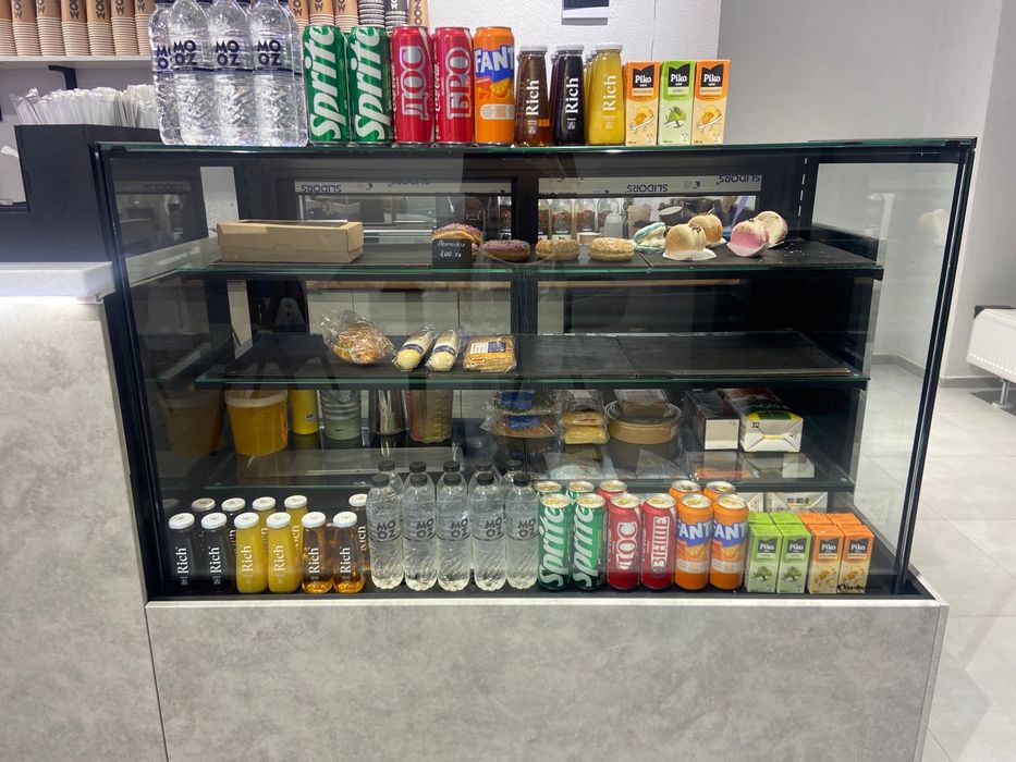 карбома (витринный холодильник)