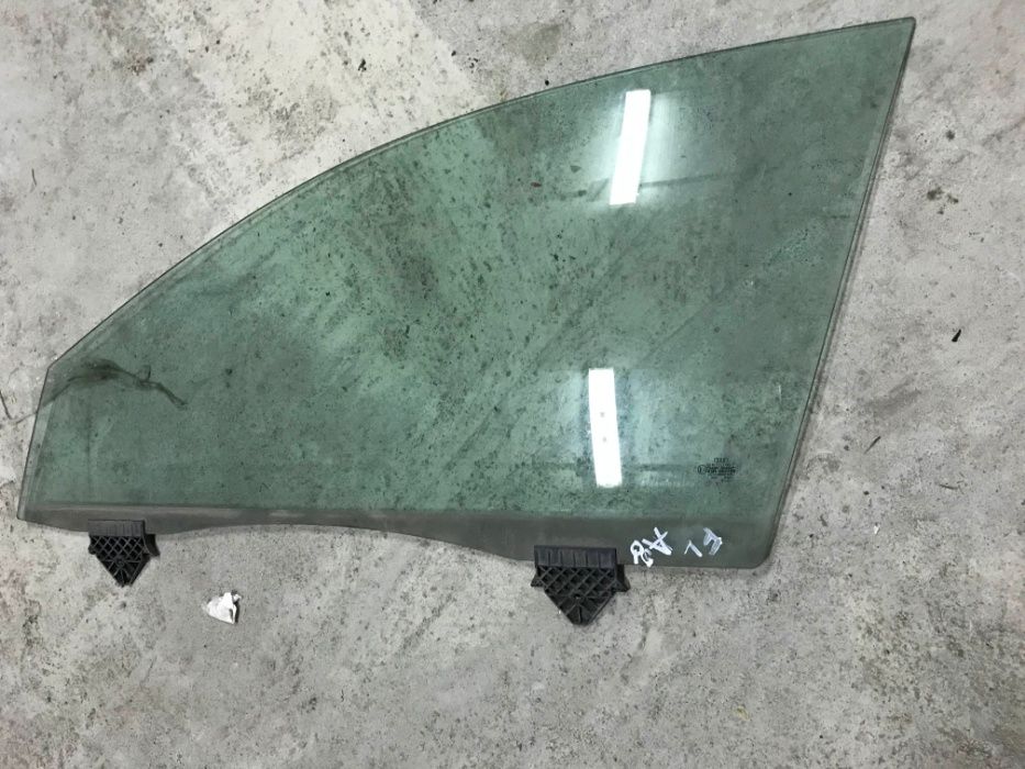 Стъкло ауди А8 д3