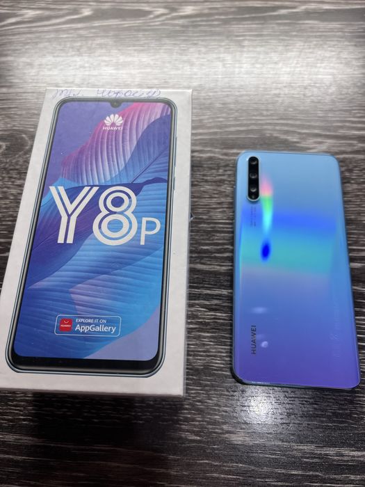 HUAWEI Y8p (2020)
