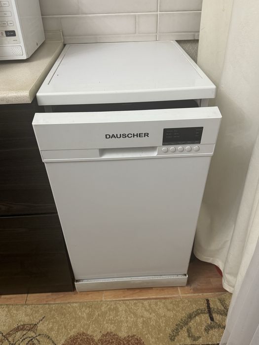 Продам посудомоечную машину