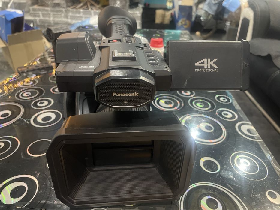Профисионална видео камера Panasonic 4K.
