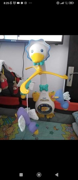 Carusel muzical și cu lumini diverse