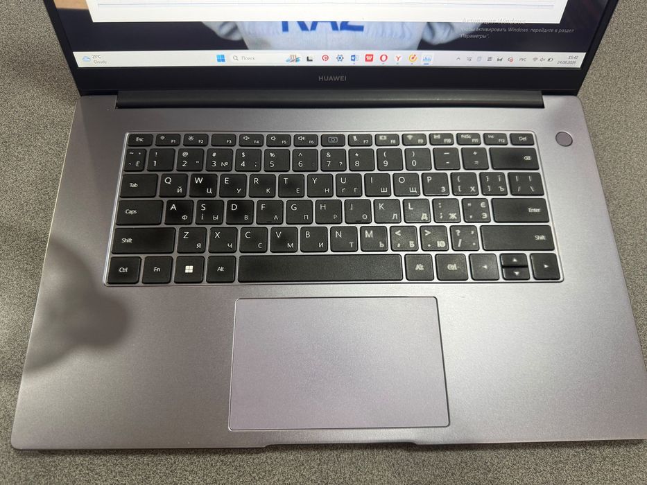 Продам HUAWEI MateBook 16
