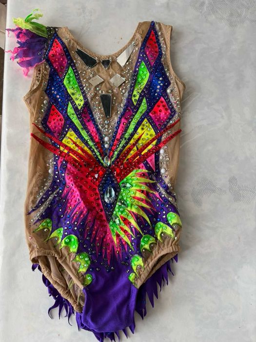 Продам детский гимнастический купальник 30 тыс