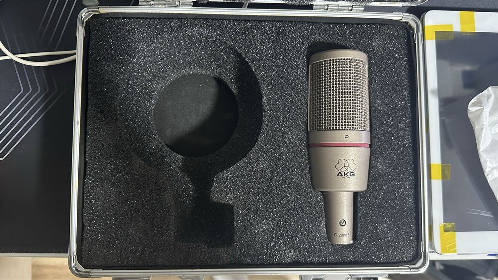 Микрофон AKG C2000B