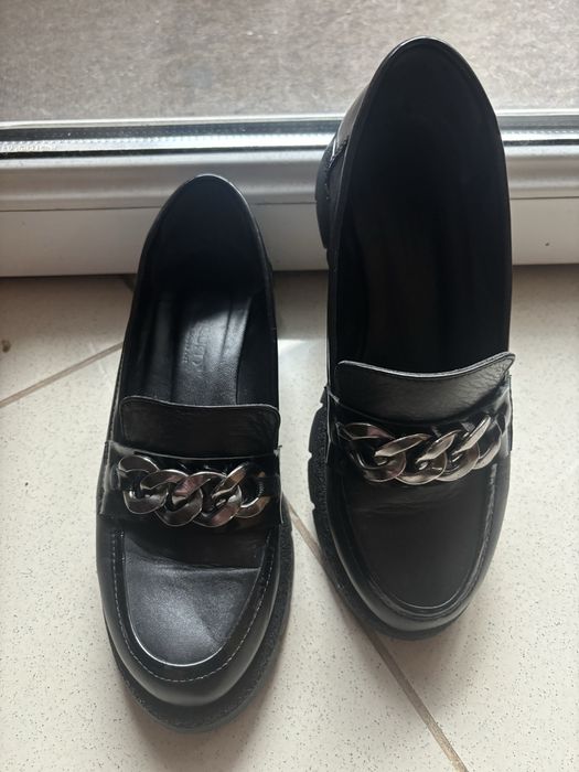 Лоуфъри - естествена кожа