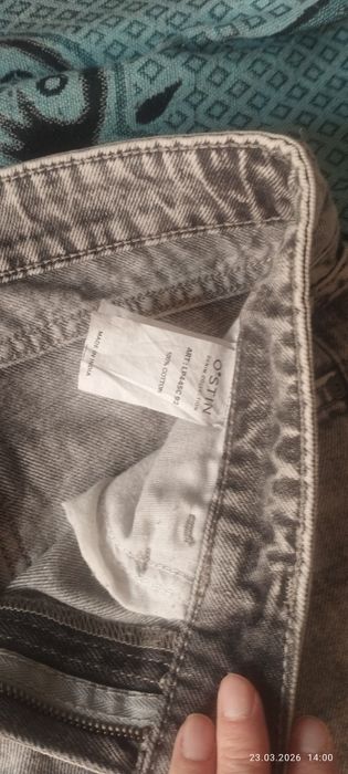 Продам джинсы новые