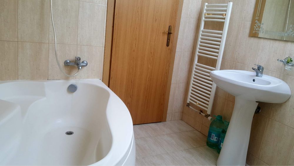 Apartament de inchiriat