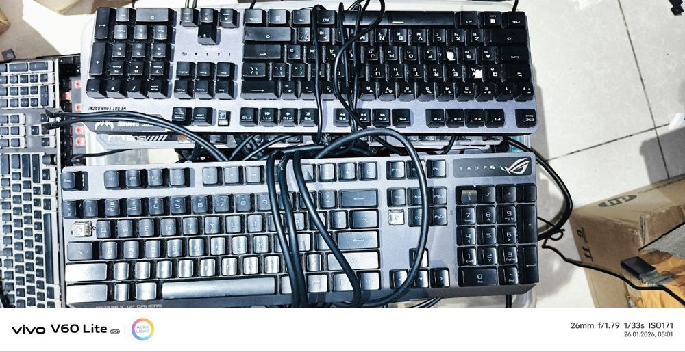 Продам наушники и клавиатуры hyperx