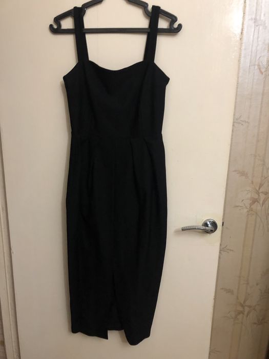 Черное платье-сарафан