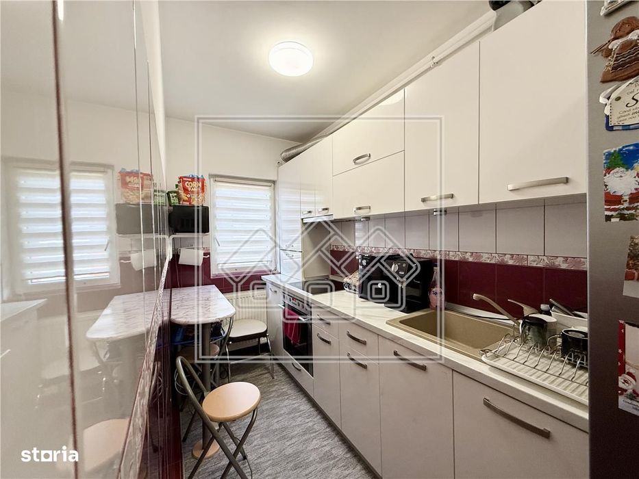 Apartament 2 camere etaj 2 din 3, balcon - str Ascanio Damian