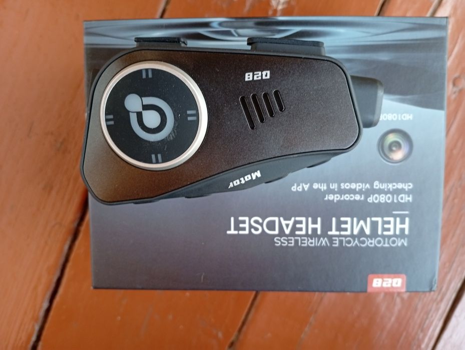 Moto kaska va garniturali camere oladigan insonga tushib beraman