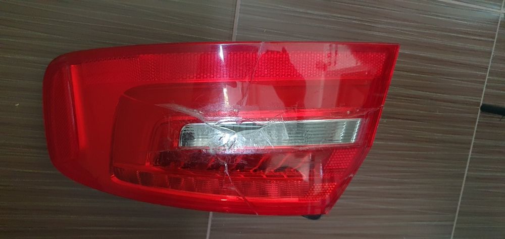 Stop spate dreapta aripă audi a4b8.5 facelift.