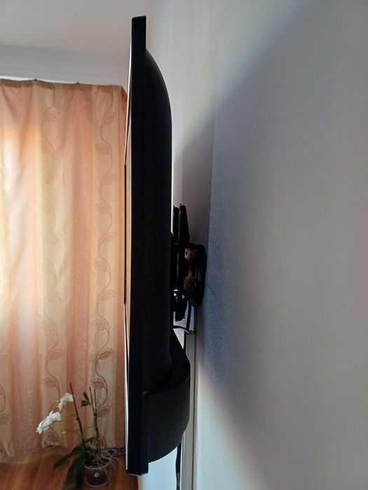 Tv led Hitachi diagonala 81