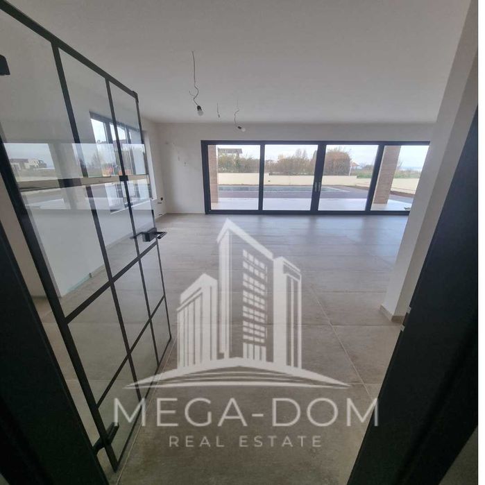 Продава се Къща в с. Лозенец, Област Бургас - 270 кв.м за 2778 €/кв.м - Снимка #15