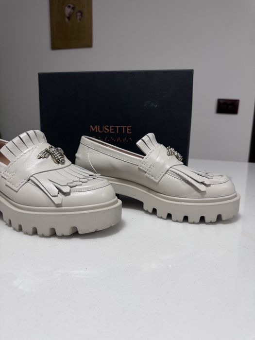 Pantofi musette Bee 35 cm