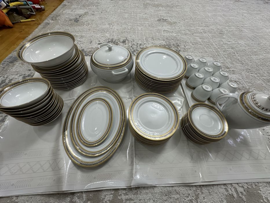 Продам сервиз на 12 персон