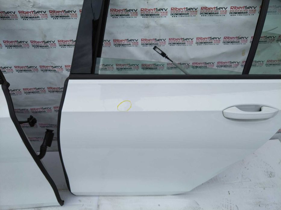 Usi stanga dreapta Spate GOLF 8 2020-2022 dezmembrari PRAHOVA