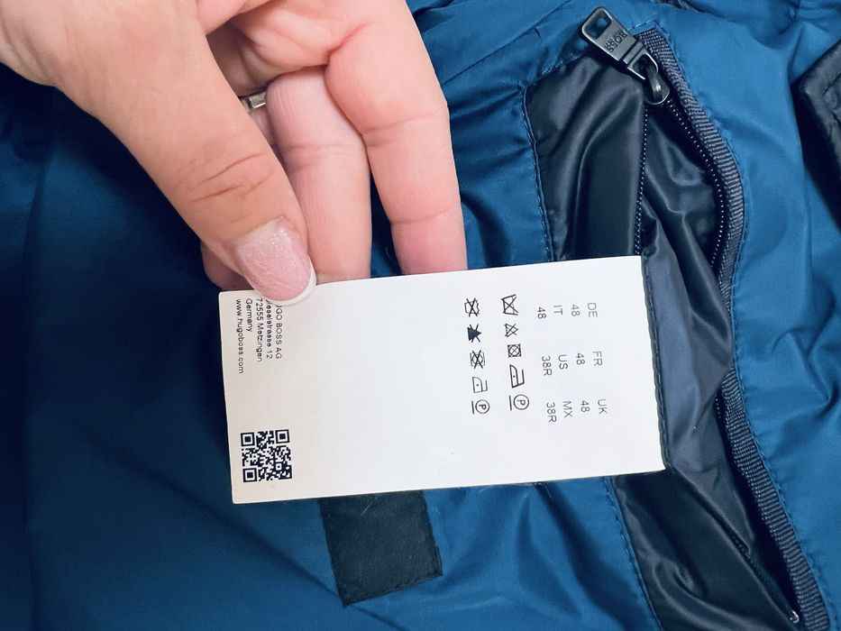 Geaca BOSS  marimea 48