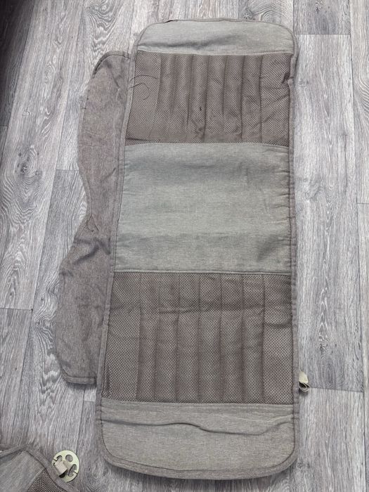 Продам чехол для Тойотты Короллы