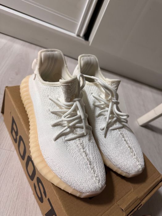 Кроссовки adidas Yeezy