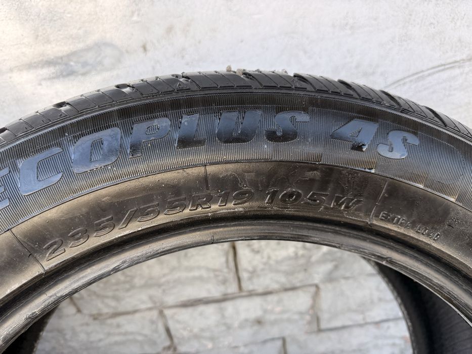 Прадаются всесезонные балоны 235/55/r19