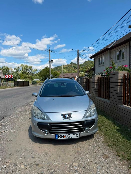 Vand Peugeot mai multe detalii la telefon