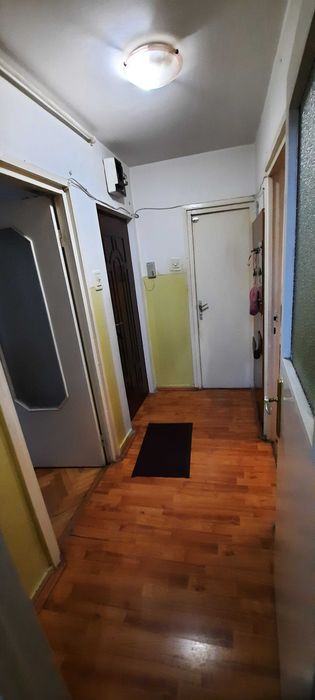 De vanzare apartament 3 camere Dambul Pietros