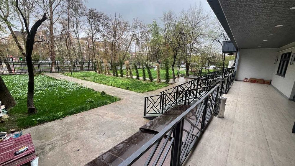 Сдаётся в аренду нежилое помещение общей площадью 80 м² на 1-ой линии