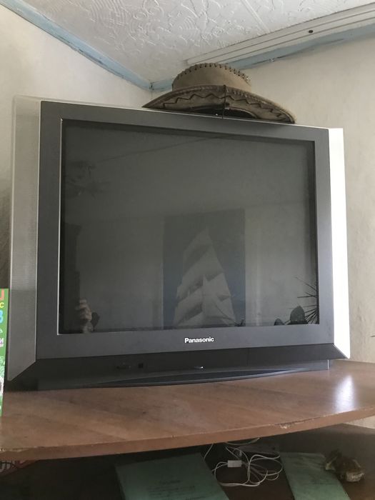 Продам телевизор