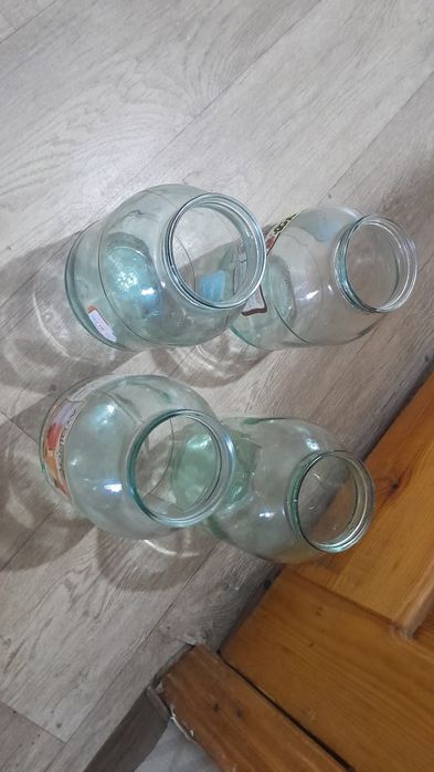 Продам 2 л.банки