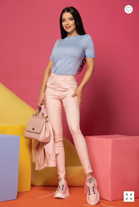 Alessa розов сет, панталон XS, яке S, чисто нов.